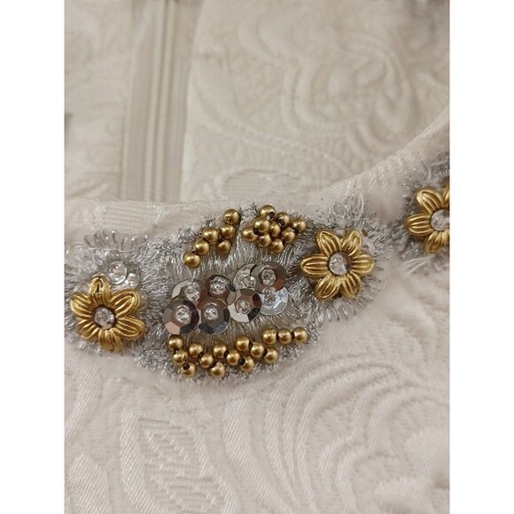 Chickwick Ivory Brocade Dress With Beaded Collar Regency Print on The Hem Sz XS - Picture 3 of 9